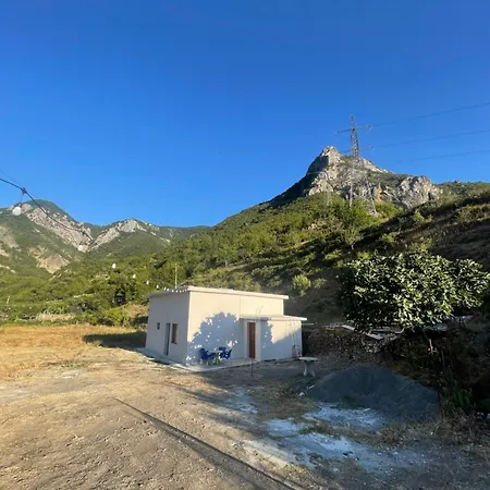 Bujtina Dalmacia 2