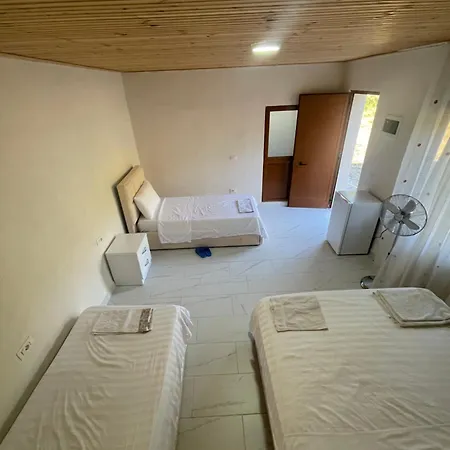 Bujtina Dalmacia 2