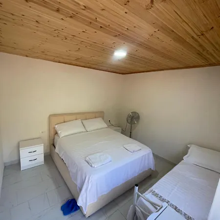 Bujtina Dalmacia 2 *
