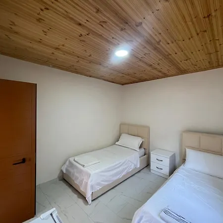 Bujtina Dalmacia 2 * Shkodër