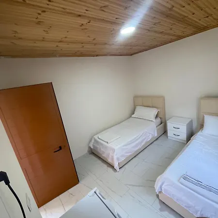 Bujtina Dalmacia 2