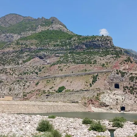 Bujtina Dalmacia 2 *